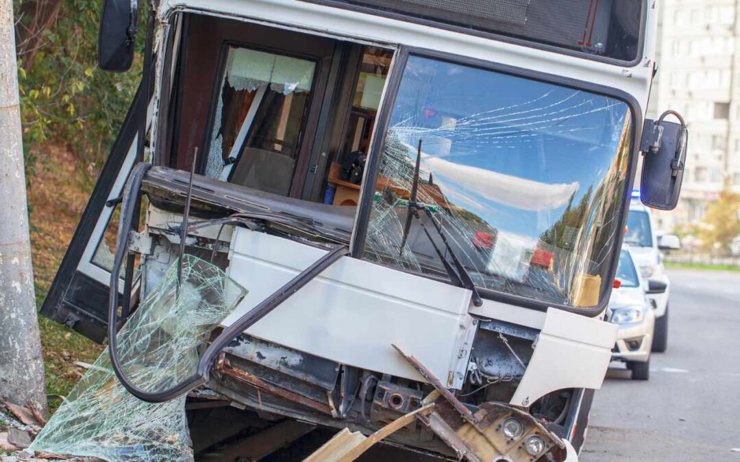 Why Victims of Texas 18 Wheeler Crashes Often Underestimate Their Claim Value